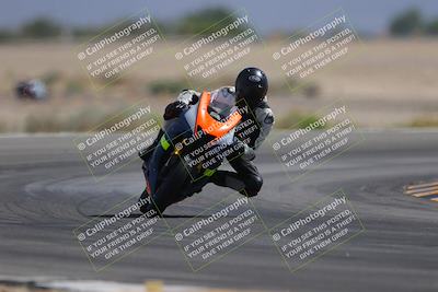 media/Sep-30-2023-SoCal Trackdays (Sat) [[636657bffb]]/Turn 15 (1120am)/